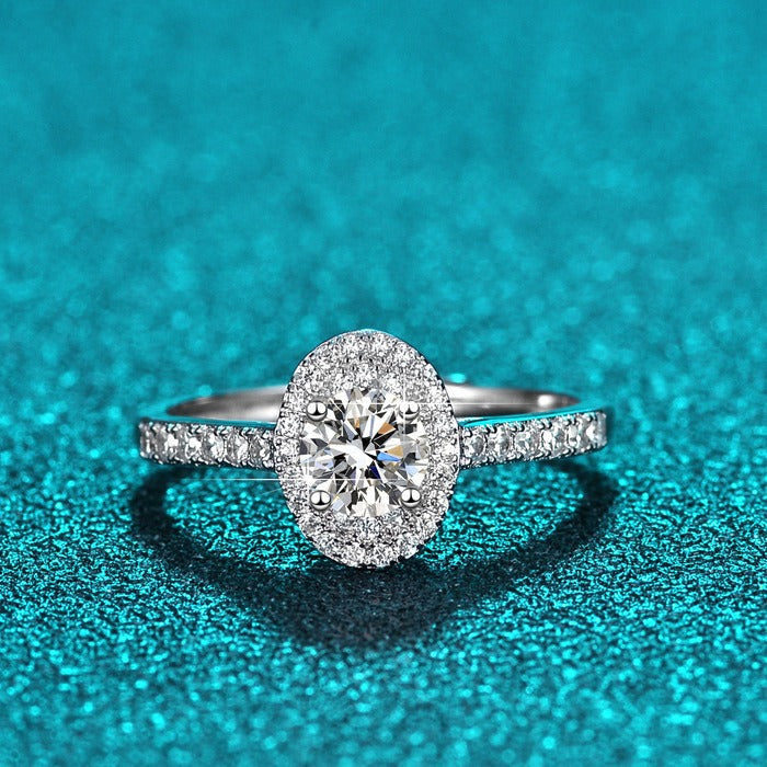 inel reglabil de argint cu piatra ovala lume deloria