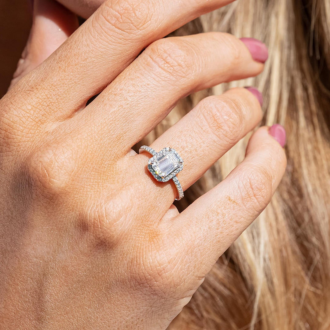 inel piatra patrata ieftin deloria