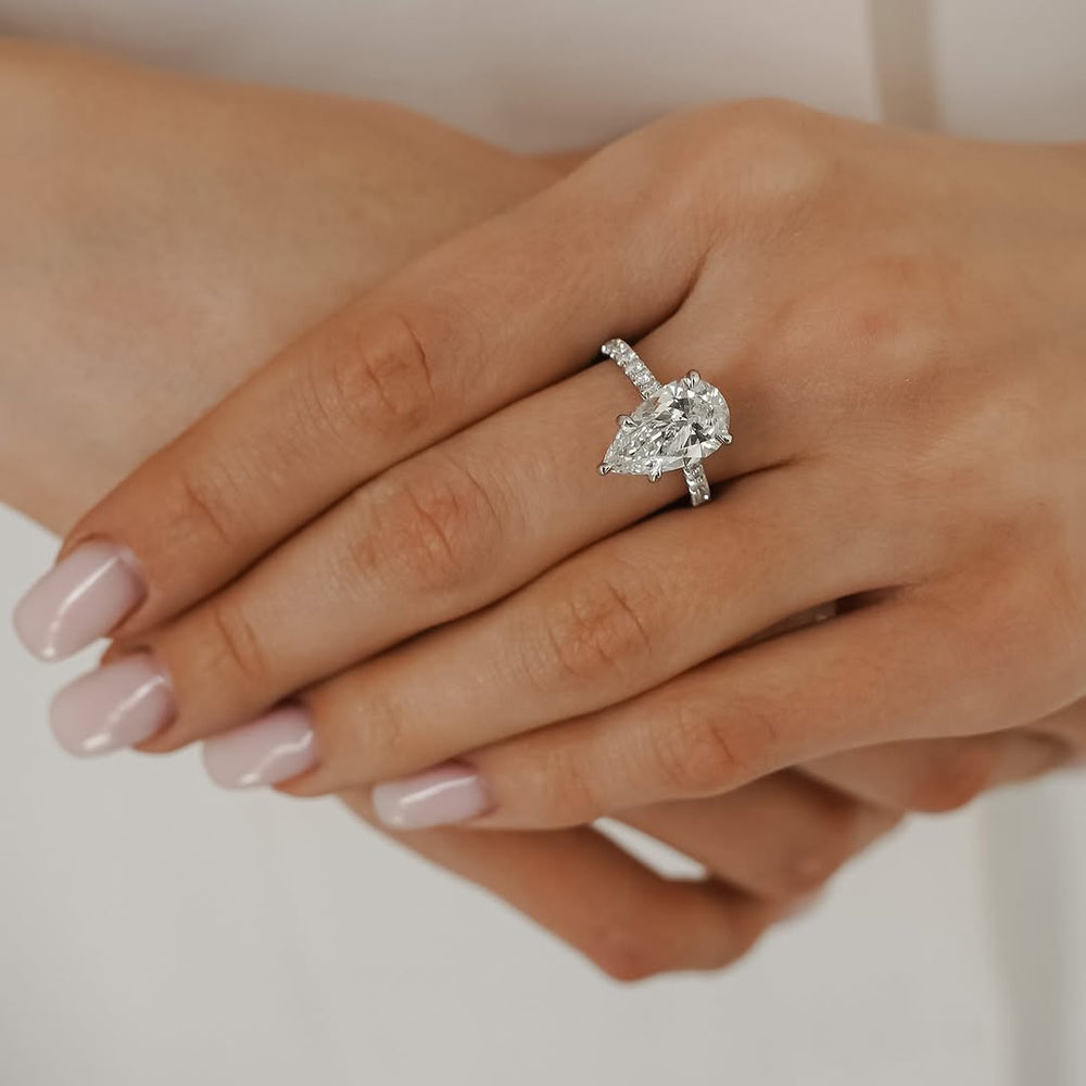 Inel argint piatra mare in forma de lacrima